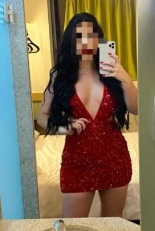 Manuela Ferraz — 4 / 5