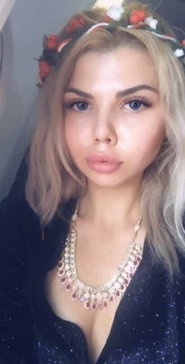 LAURA — 4 / 6