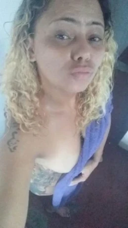 Liah Lopes — 2 / 4