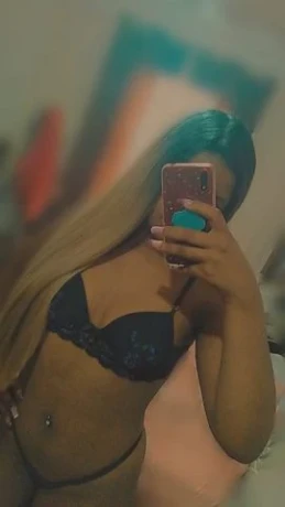 Victória Navarro — 1 / 4