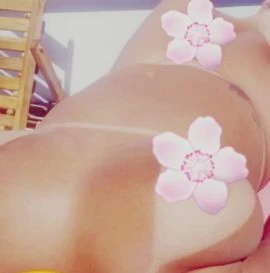 Mila Antunes — 4 / 9