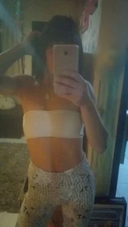 Gigi Castro — 2 / 5