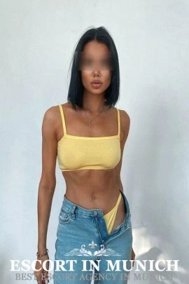 Polina — 3 / 6