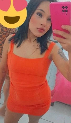 Bia Alves — 3 / 4