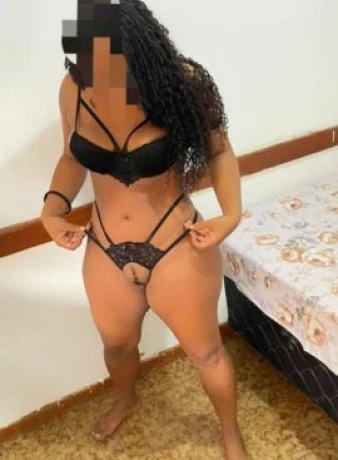 Carol Brito — 3 / 5