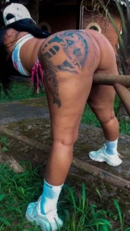 Larissa Vasconcellos — 5 / 6