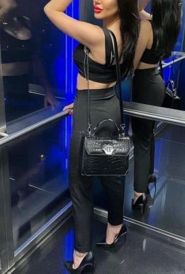 Kseniya — 3 / 4