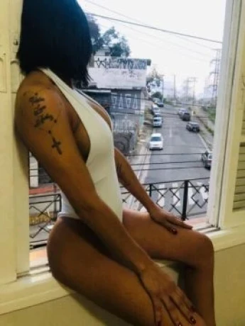 Bia Lopes — 4 / 5