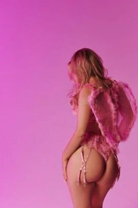 Milana — 6 / 9