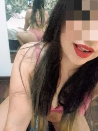 Bruna Campos — 4 / 5