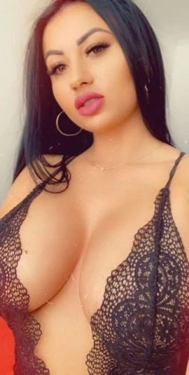 Carla — 4 / 6