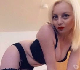 Female Escort — 2 / 3