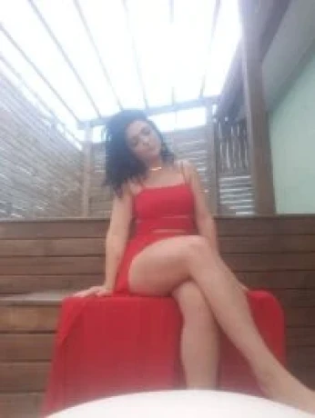 Soyla Souza — 4 / 5