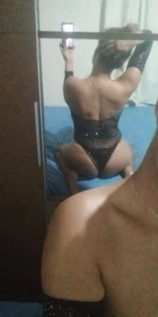 Jade Vasconcelos — 5 / 9