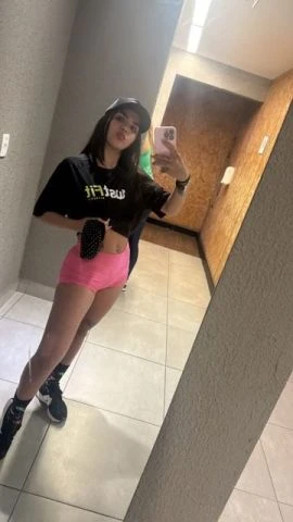 Jessica Lins — 3 / 5
