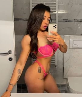 Ele Cabrera — 3 / 4