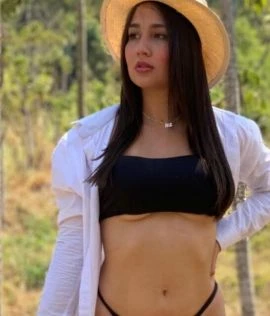Cami Mendes — 2 / 5