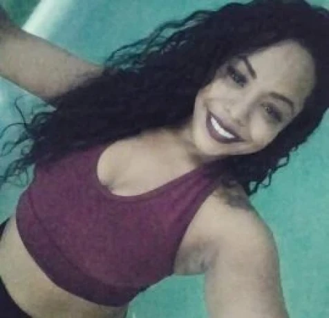 Ludmila Alves — 3 / 4