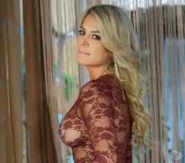 Female Escort — 6 / 9