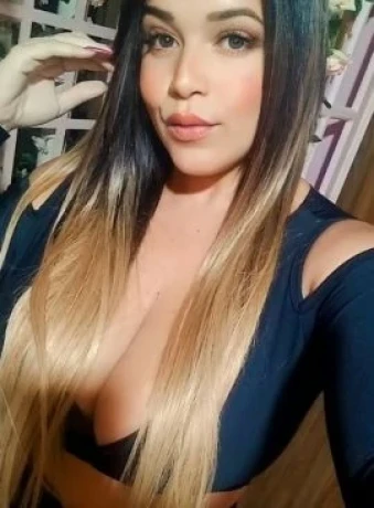 Clara Ferrari — 5 / 6