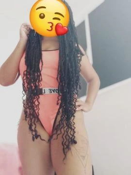 Amora Merlinda — 2 / 4