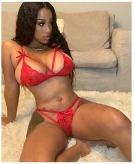 Female Escort — 3 / 5