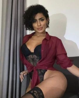 Bella — 4 / 6