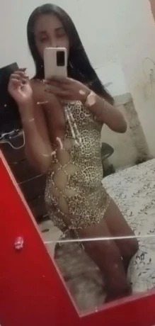 Biah Souza — 2 / 5