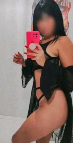 Renata Alves — 4 / 5