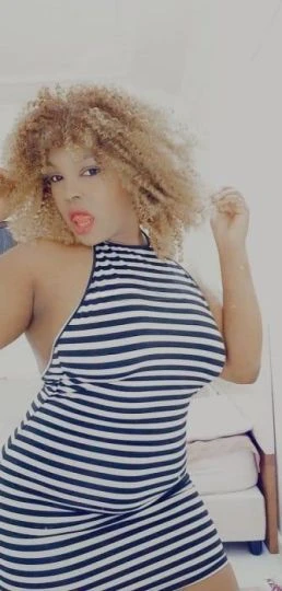 Talia, Escort, Riyadh