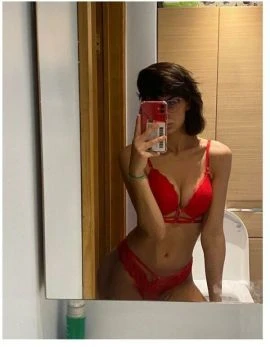 Female Escort — 2 / 9