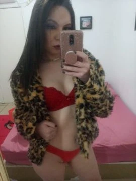 Laura Petri — 4 / 8