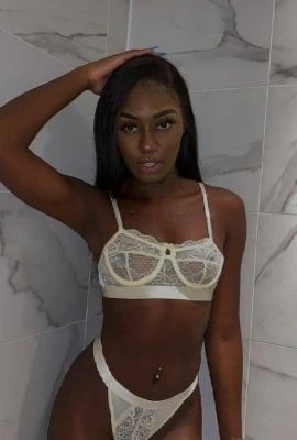 Zoe, Escort, Istanbul