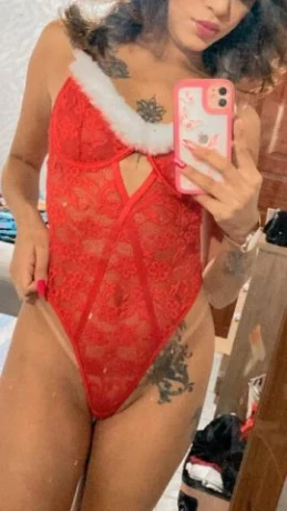 Vitória Assis — 3 / 5