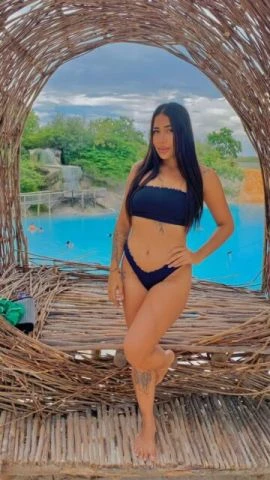 Naty Botelho — 3 / 5