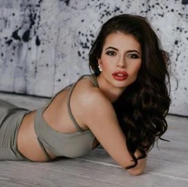 Tirida, Escort, Milan