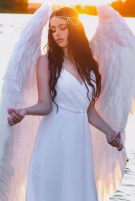 Arina — 3 / 9