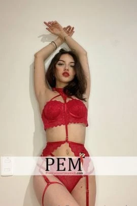 Selena — 5 / 9