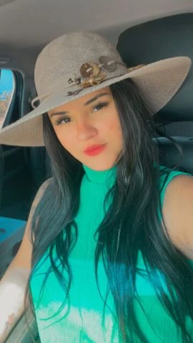 Gaby Castro — 4 / 5
