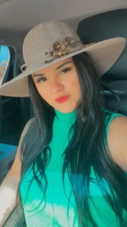 Gaby Castro — 4 / 5