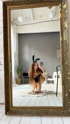 Ava — 2 / 8