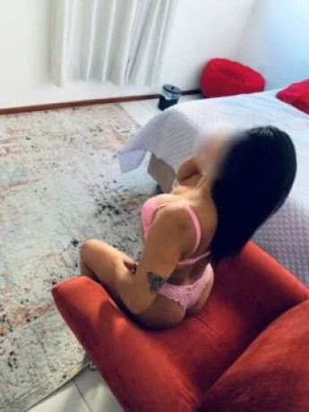 Melissa Rios — 2 / 5