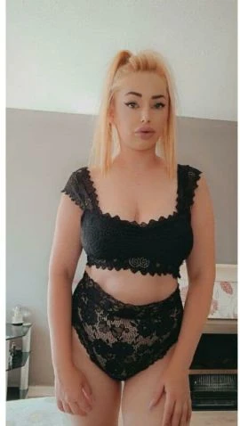 Female Escort — 4 / 9
