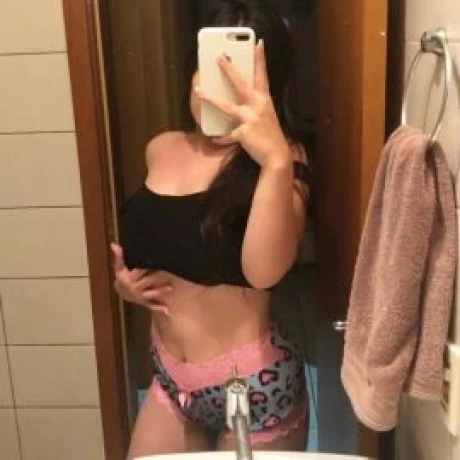 Laura Oliveira — 6 / 7