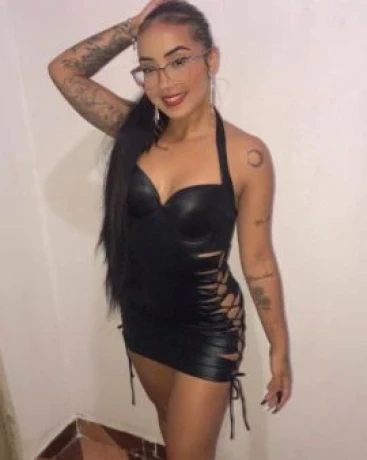 Mel Oliveira — 4 / 8