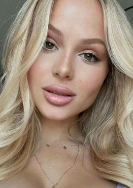 Alina — 4 / 9
