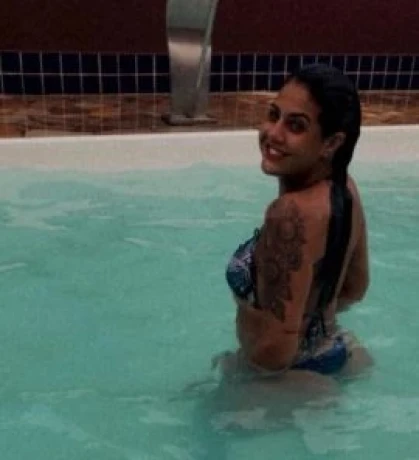 Bianca Castro — 2 / 5