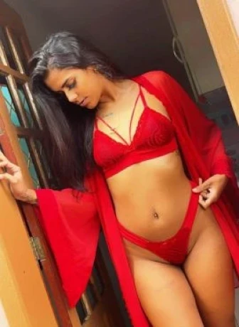 Karen Monteiro — 4 / 7