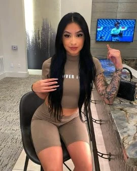Julia — 4 / 6