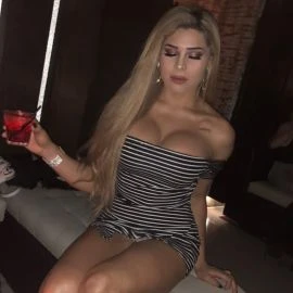Valentina — 4 / 7